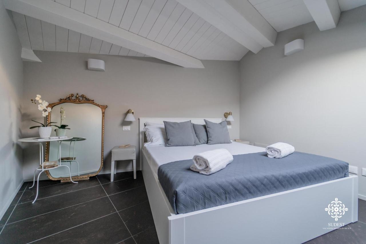 Ortigia Charming Suite Syracuse Екстер'єр фото